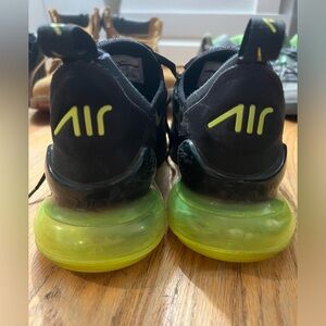 AIR270